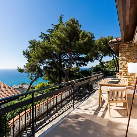 Villa A Casa Di Amici By Interhome